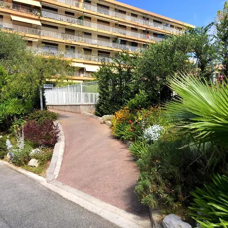 Oasis Méditerranéen Piscine&parking Calme Absolu *
